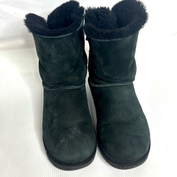 Ugg Bailey Boots with Corduroy Bows - Picture 10 of 10